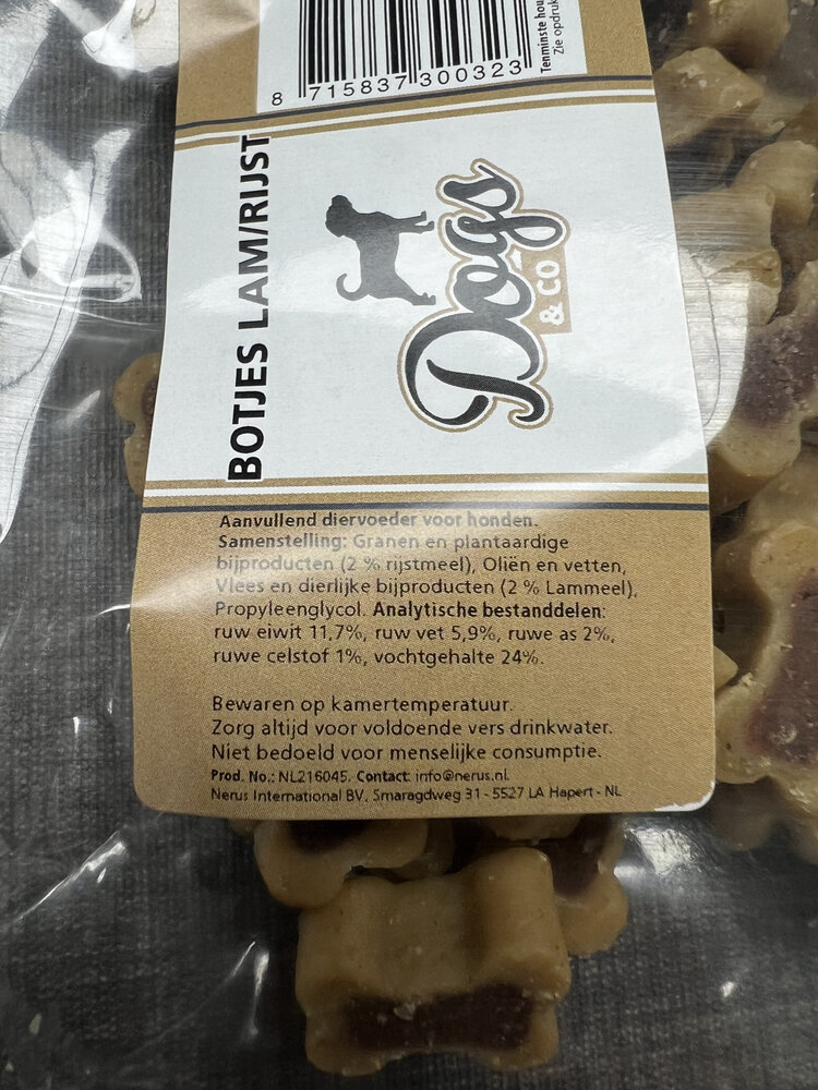 Dogs&amp;Co Snacks 200gram lam/rijst trainers