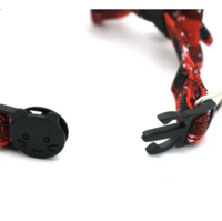 Kersthalsband met strik voor kat of kleine hond rood/blauw snowflakes belletje