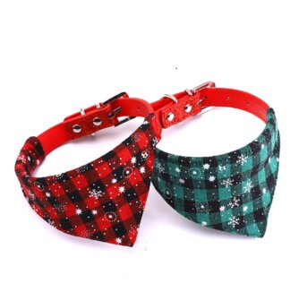 Kerst Halsband met Bandana Maat M Ruit Groen Snowflake
