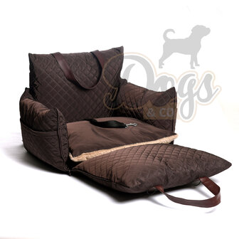 Dogs&Co Luxe Honden autostoel  Royal+ Choco Waterproof Quilt