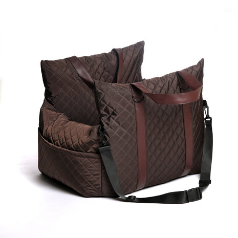 Dogs&Co Luxe Honden autostoel  Royal+ Choco Waterproof Quilt