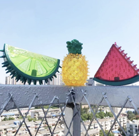 Verkoelend Hondenspeelgoed &ndash; Water Vulbaar & Invriesbaar &ndash; Ananas